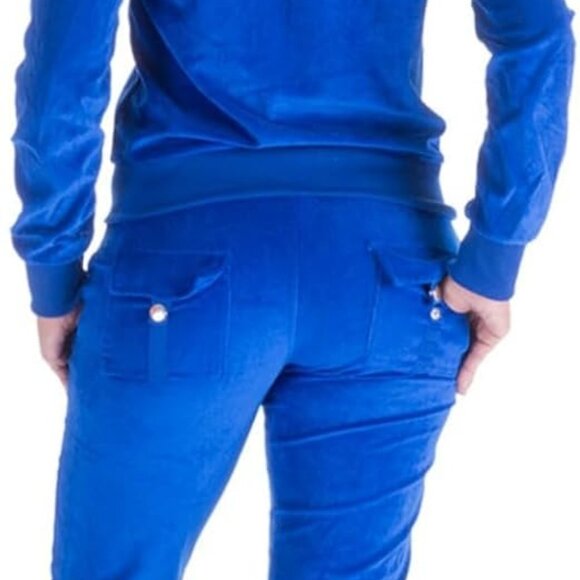 Soft and Cozy Women's 2-Piece Velour Tracksuit - Ideal for Workouts & Lounging - Picture 3 of 5